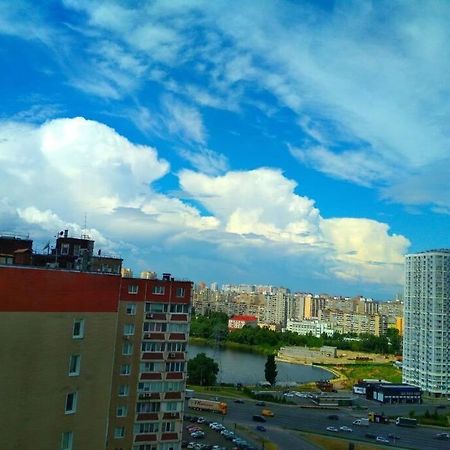 Уютная Квартира Метро Харьковская 3 Мин, Паспорт-Сервис, Аэропорт Борисполь เคียฟ ภายนอก รูปภาพ